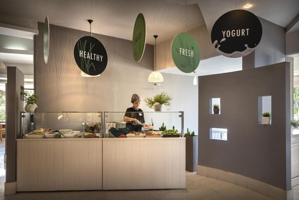 Территория Rubin Sunny Hotel By Valamar 3*