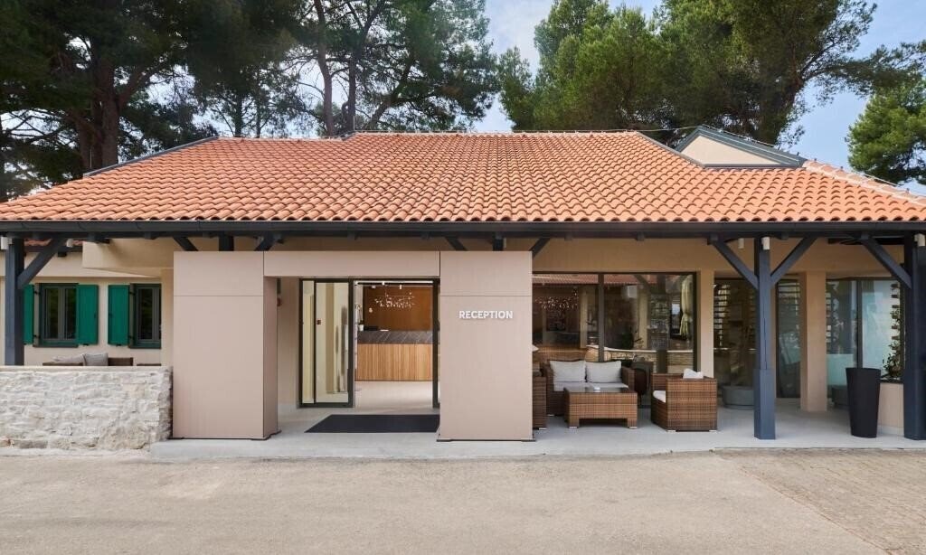 Панорама Apartments Bellevue Plava Laguna 4*