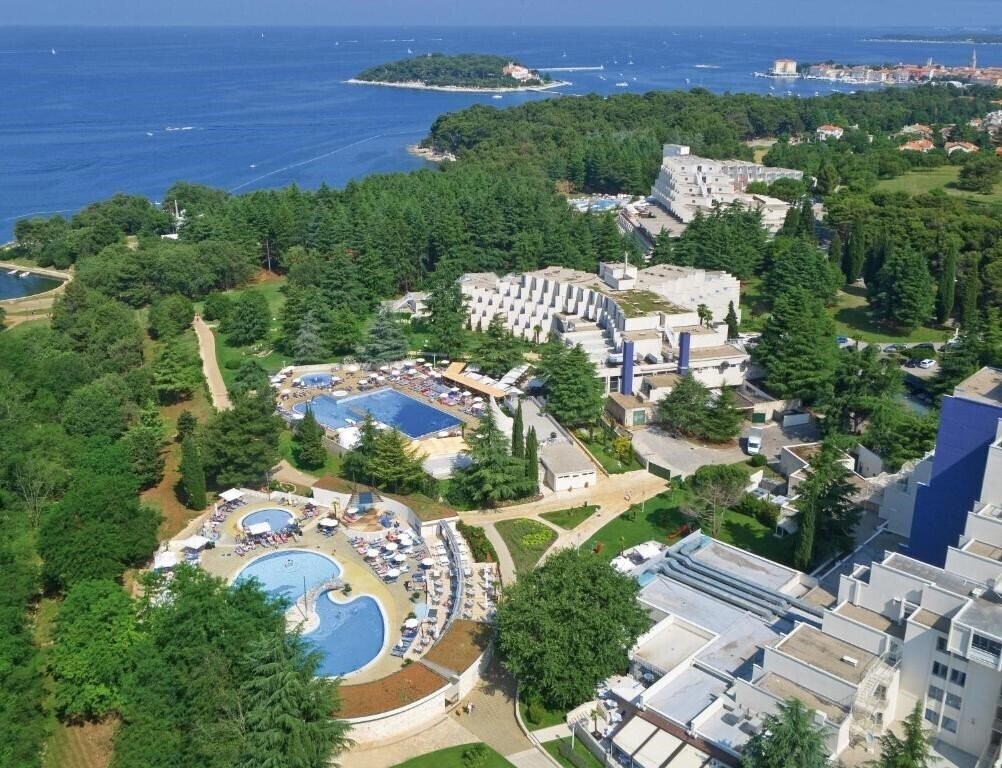 Вид Sunny Poreč by Valamar (ex. Crystal Sunny Hotel) 4*