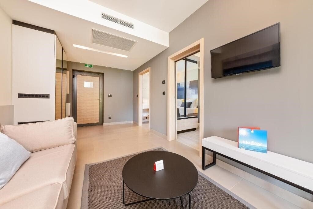 Изображение Village Laguna Park 4*