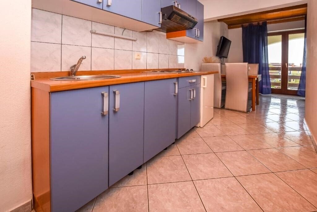 Вид Apartments Grozdana 3*