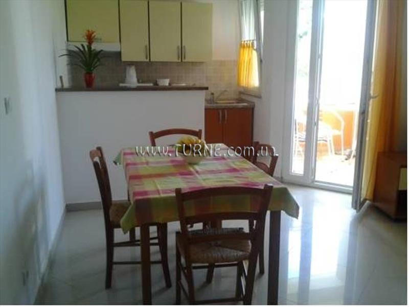 Апартаменти KARMEN - otok Brijuni 2*