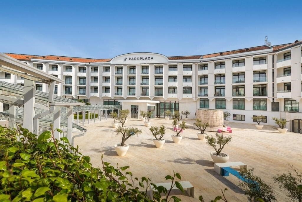 Апартаменти Park Plaza Histria Pula 4*