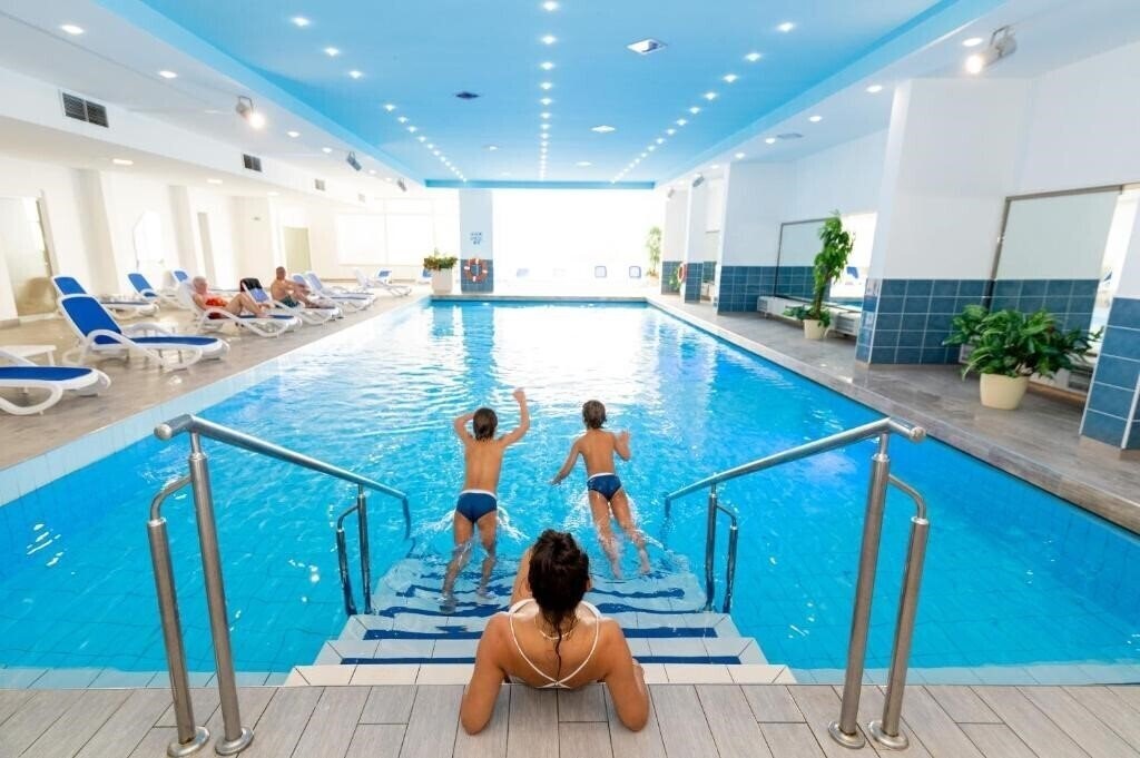 Зображення Oliva 3*