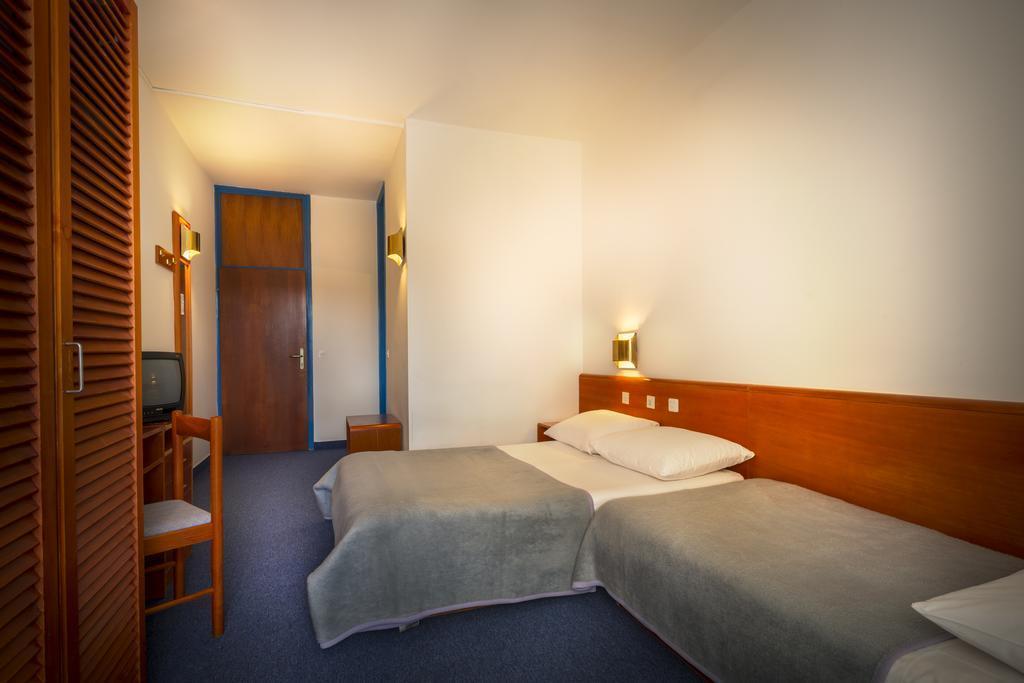 Территория Marina Hotel Rabac 2*