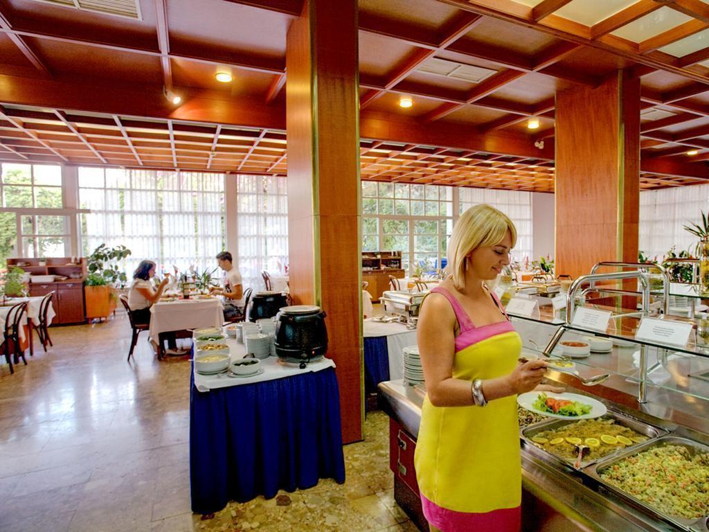 Апартаменты Marina Hotel Rabac 2*