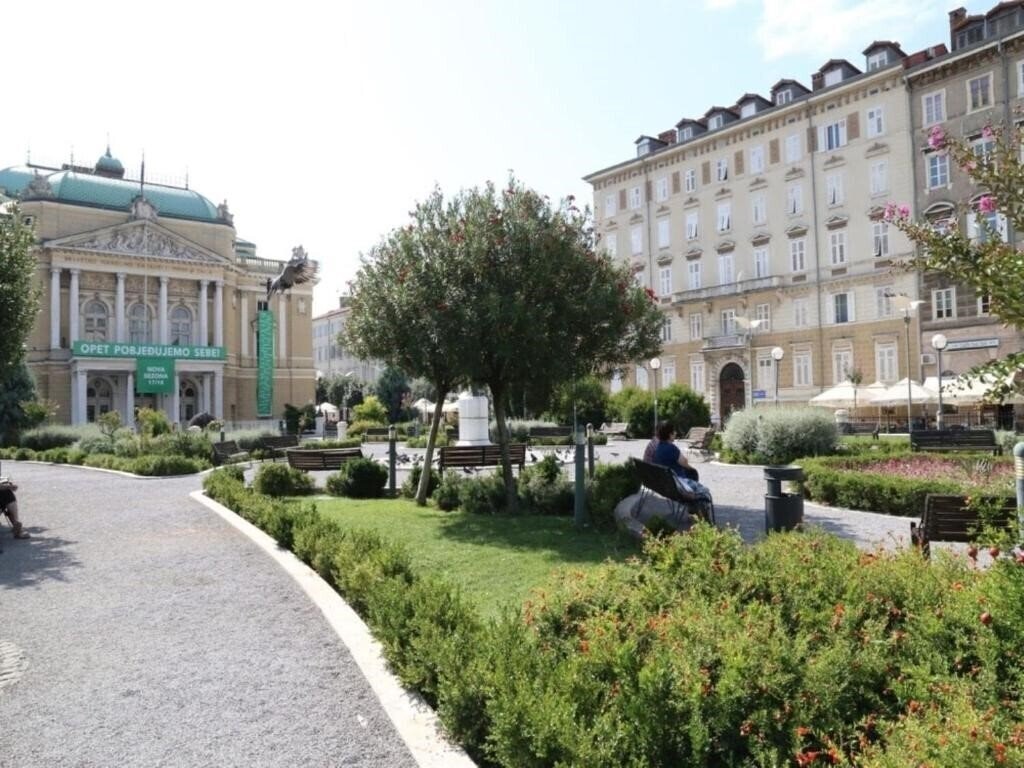 Фотография App Greis 2*