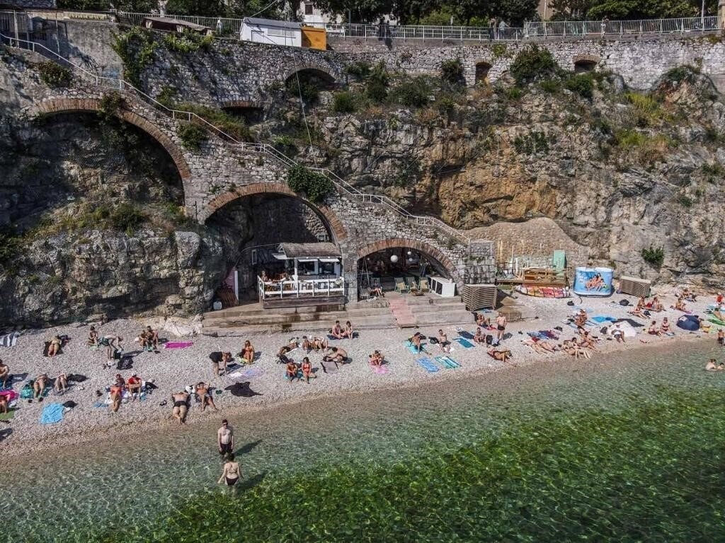 Панорама App Greis 2*