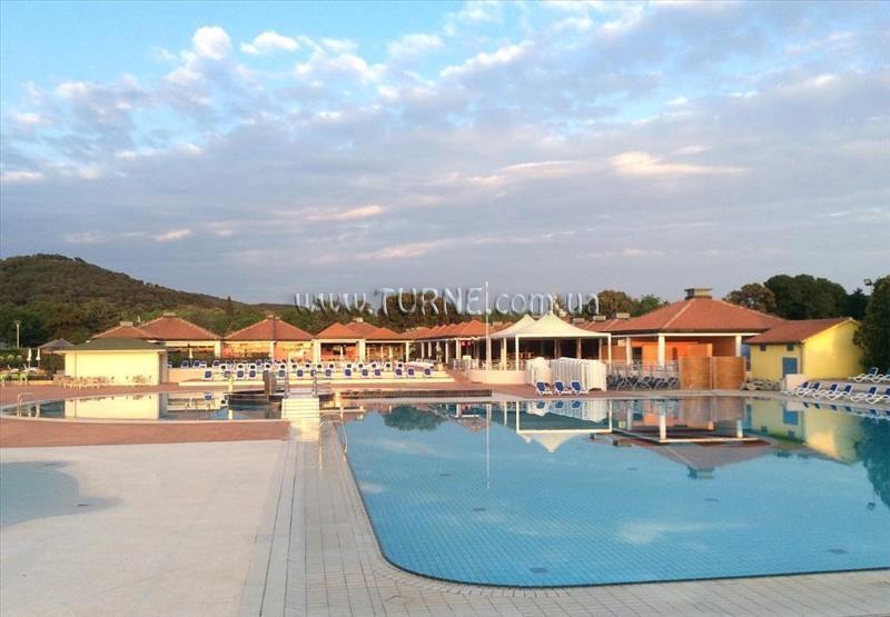 Апартаменти Mobile Homes Valalta 3*