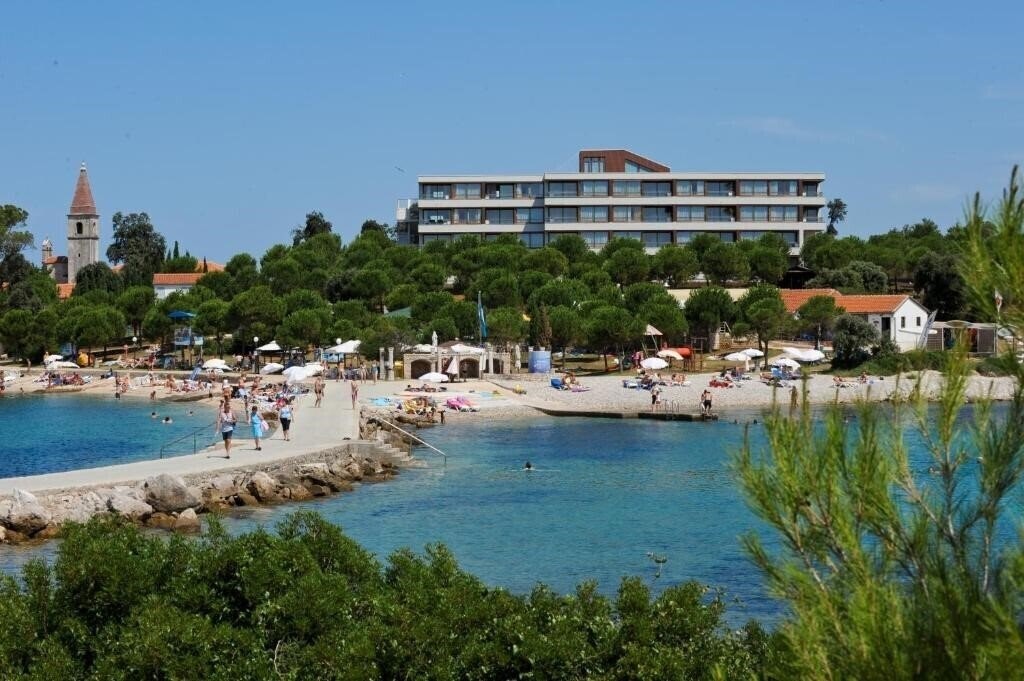 Отель All Suite Island Hotel Istra (Red Island All Suites) 4*