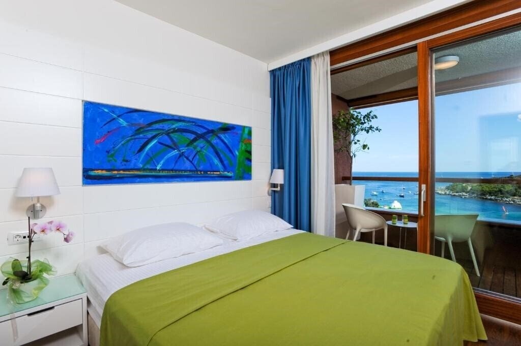 Фотография Maistra Select All Suite Island Hotel Istra 4*