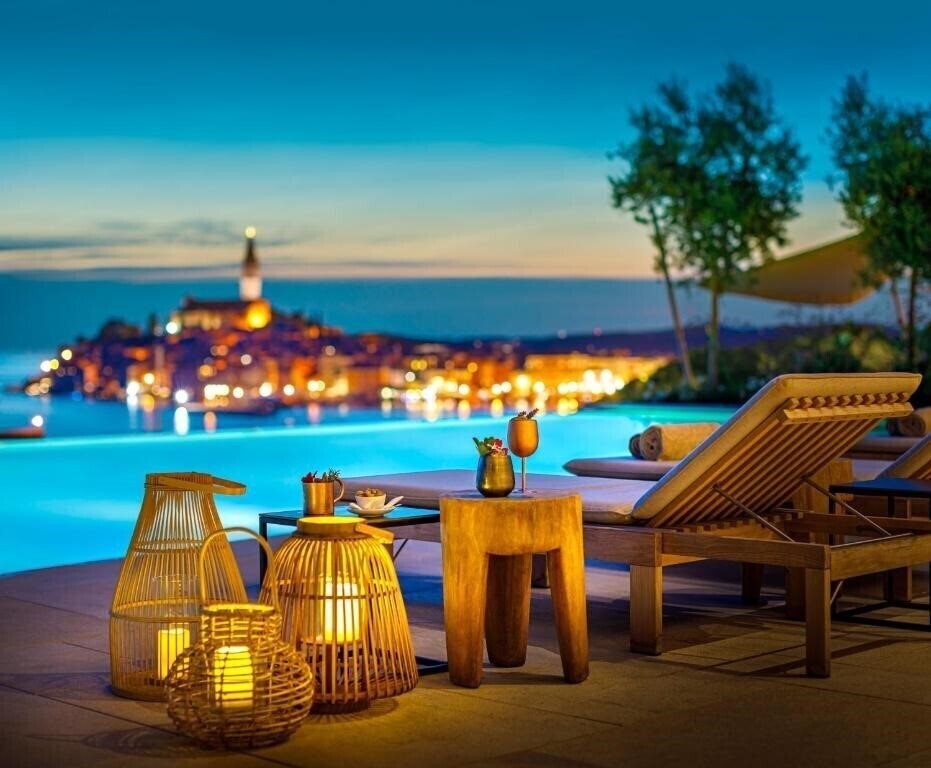 Территория Grand Park Hotel Rovinj 5*