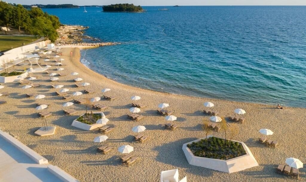 Территория Maistra Select Family Hotel Amarin 4*