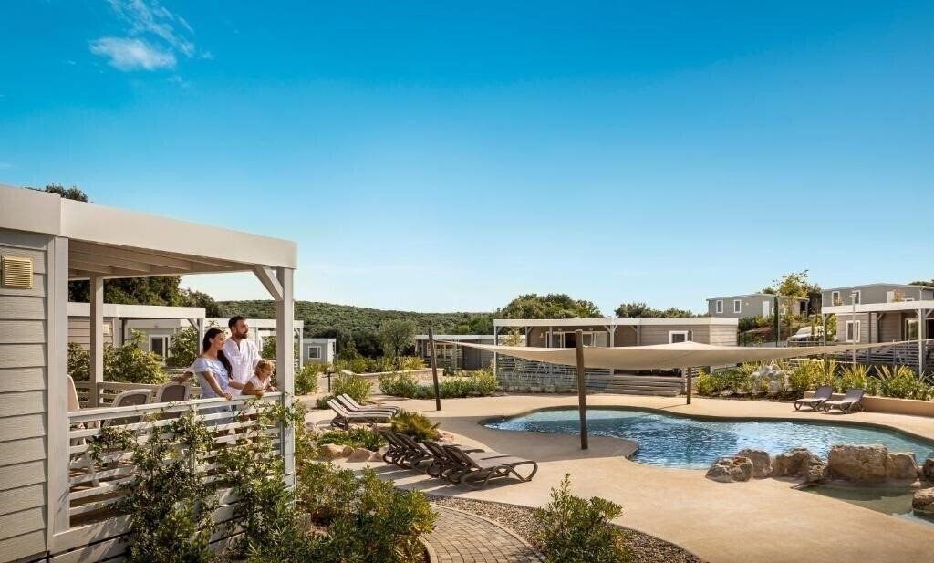 Территория Maistra Camping Vestar Mobile Homes 4*