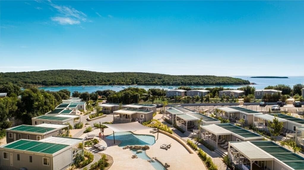 Панорама Maistra Camping Vestar Mobile Homes 4*