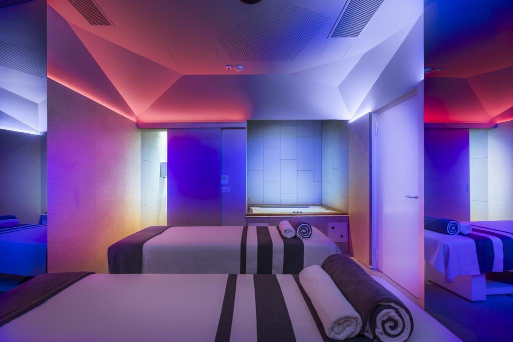 Апартаменти Family Hotel Amarin 4*