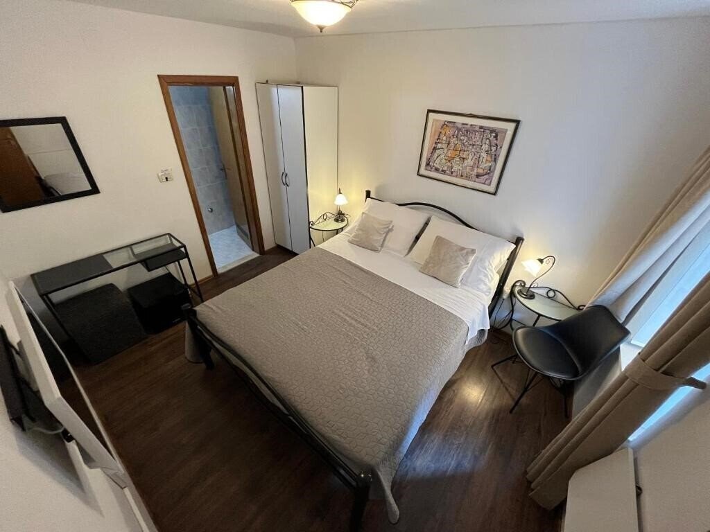 Фотографія Hotel Katarina 4*