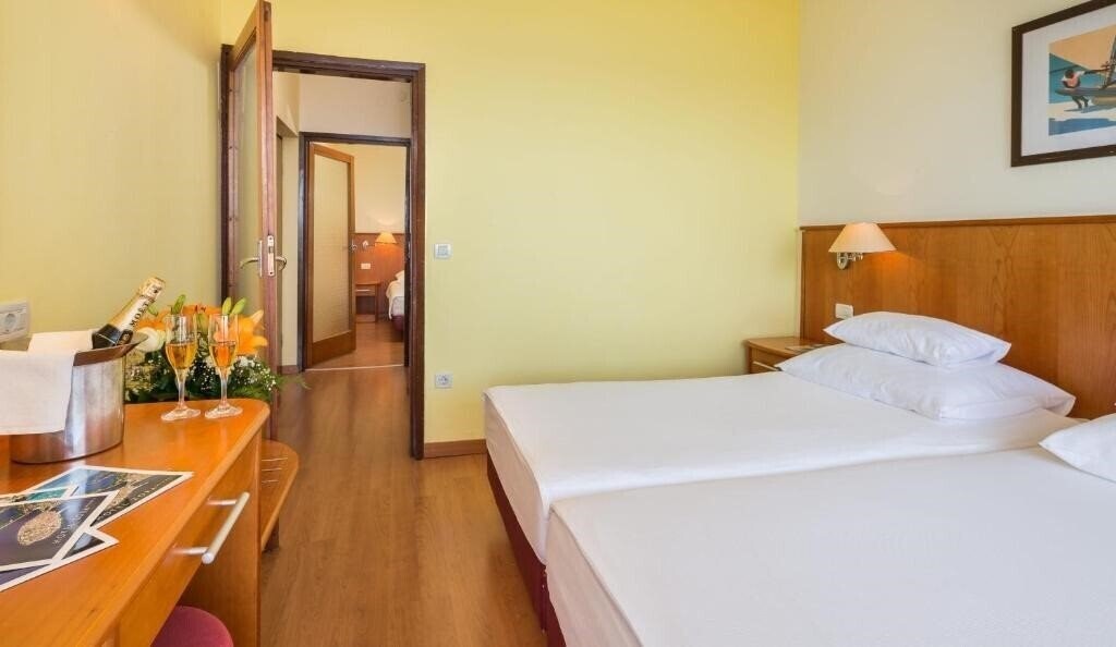 Територія Adriatiq Zora (Primosten) 3*