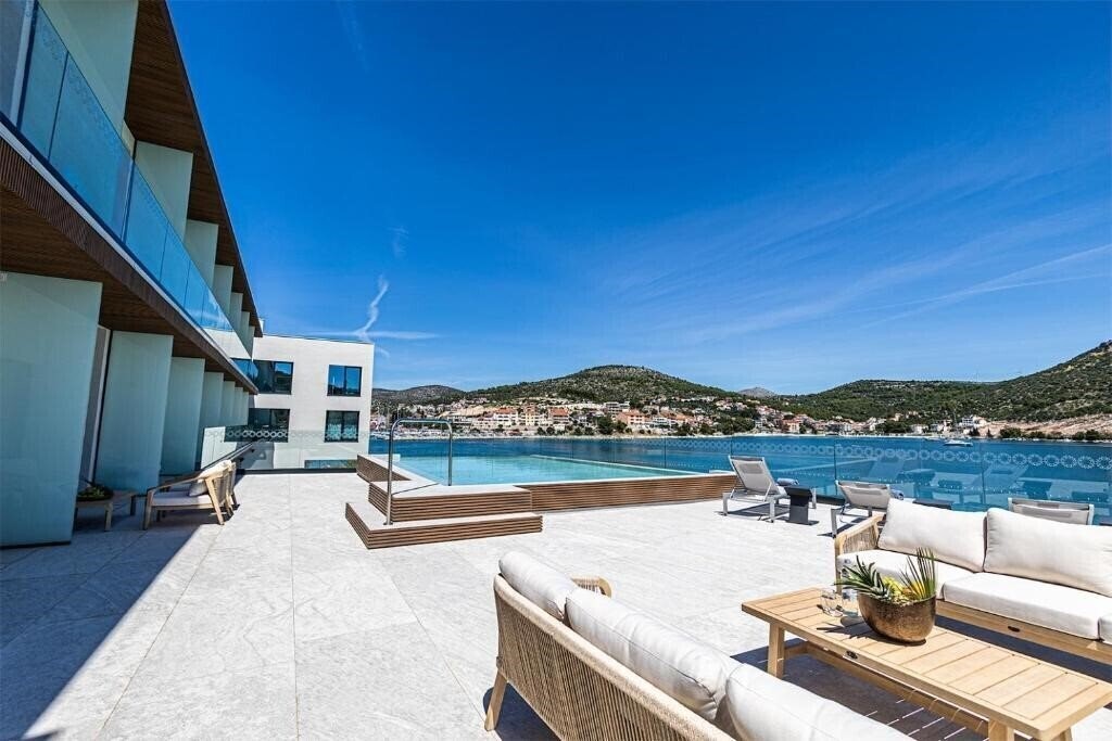 Вид Marinus Beach Hotel 4*