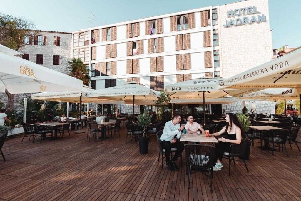 Отель Jadran Hotel Sibenik 3*