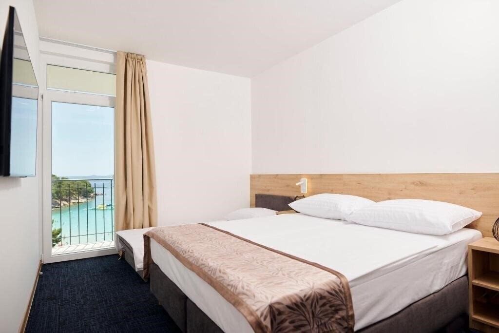 Панорама Colentum Resort Murter 3*