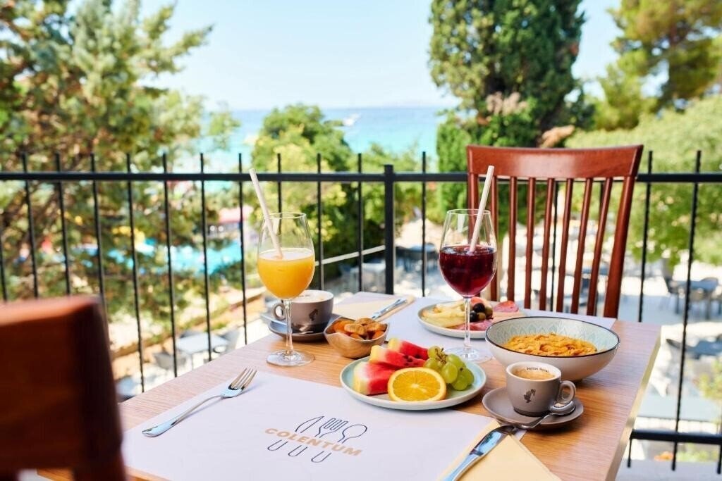 Вид Colentum Resort Murter 3*