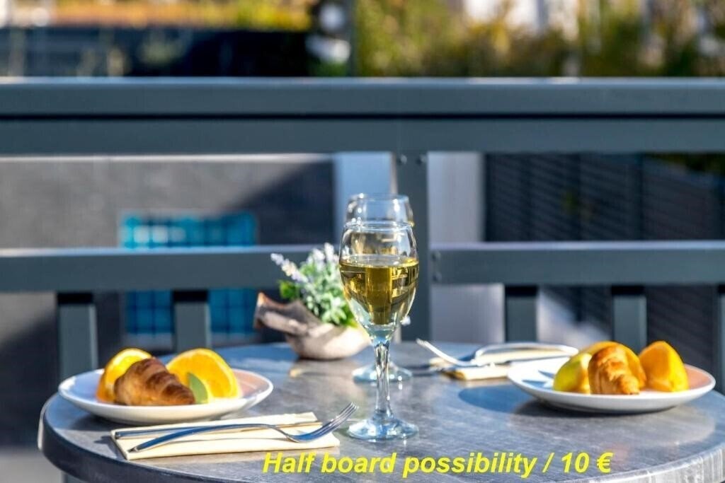 Зображення Villa All Saints 3*