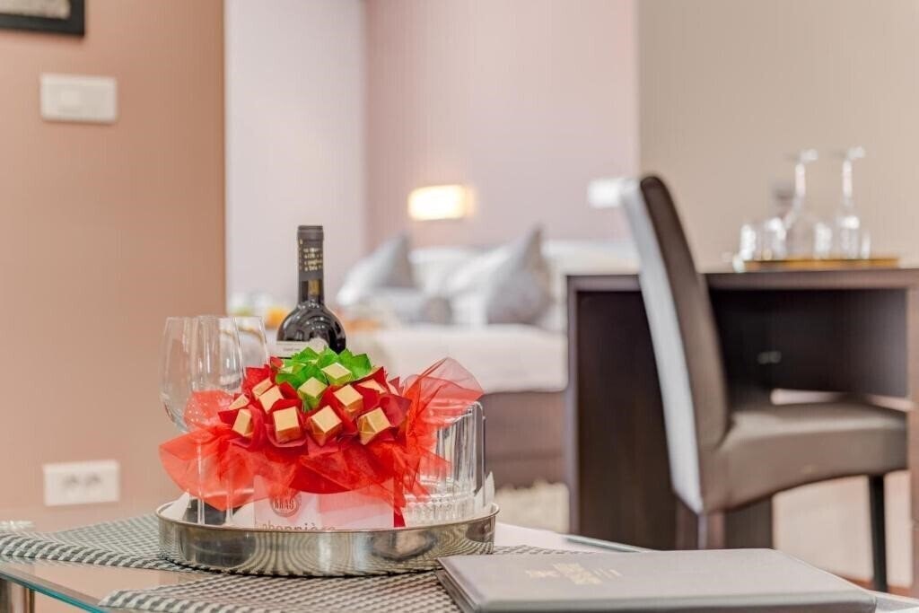 Отель Palace Suites Heritage Hotel 4*