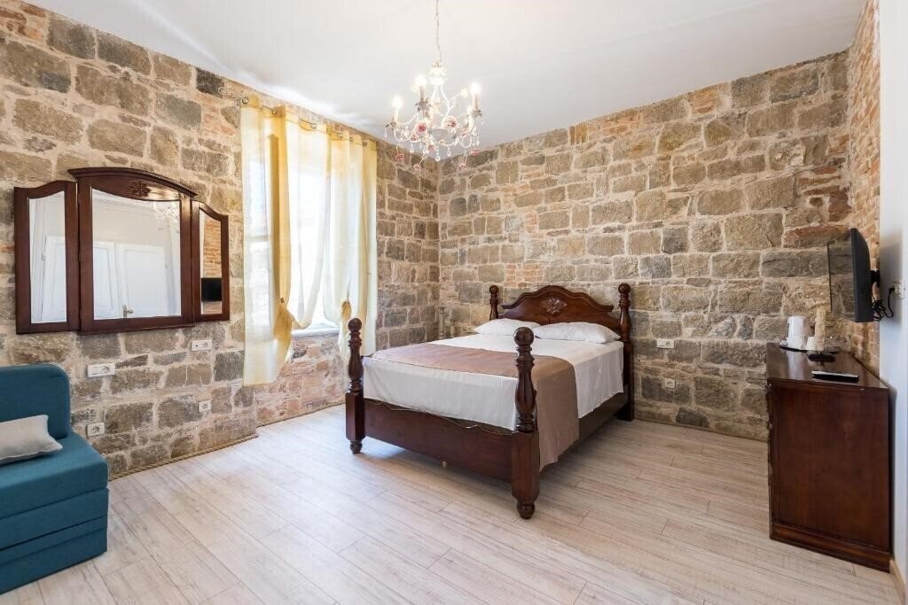 Территория Pietra Rossa Luxury Rooms 4*