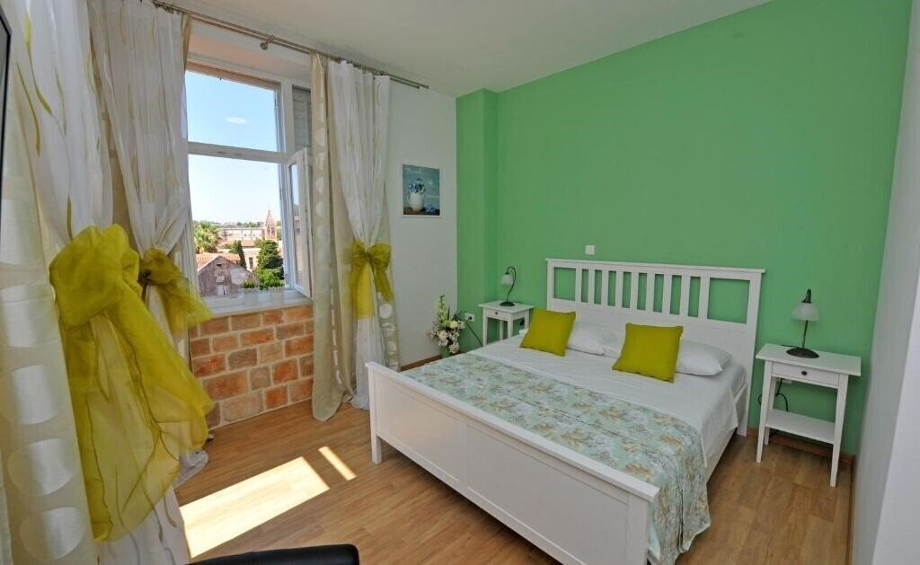 Фото Luxury Rooms Nirvana 4*