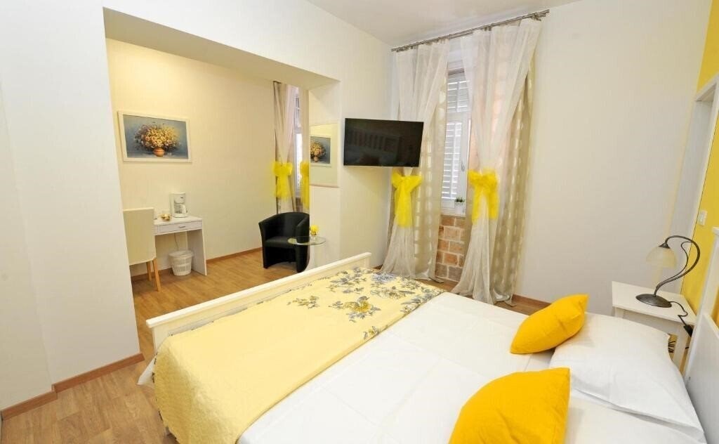 Картинка Luxury Rooms Nirvana 4*