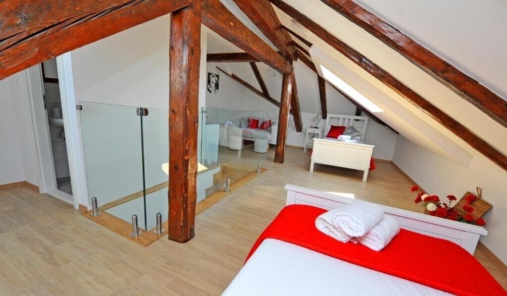 Территория Luxury Rooms Nirvana 4*