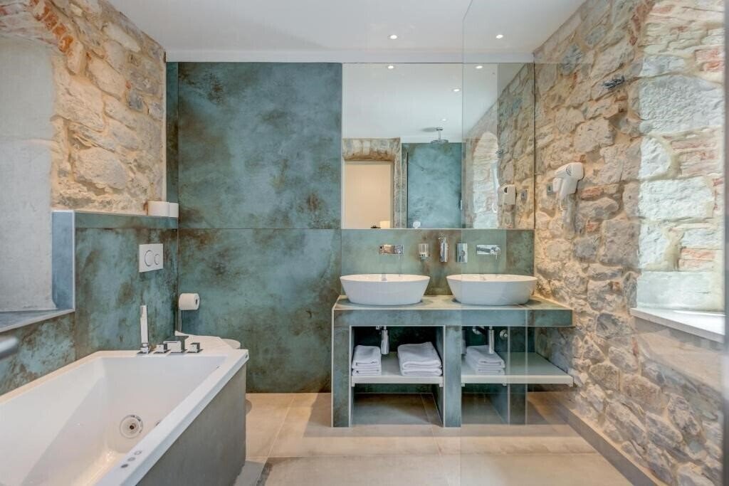 Апартаменты Palms Promenade Luxury Rooms 4*