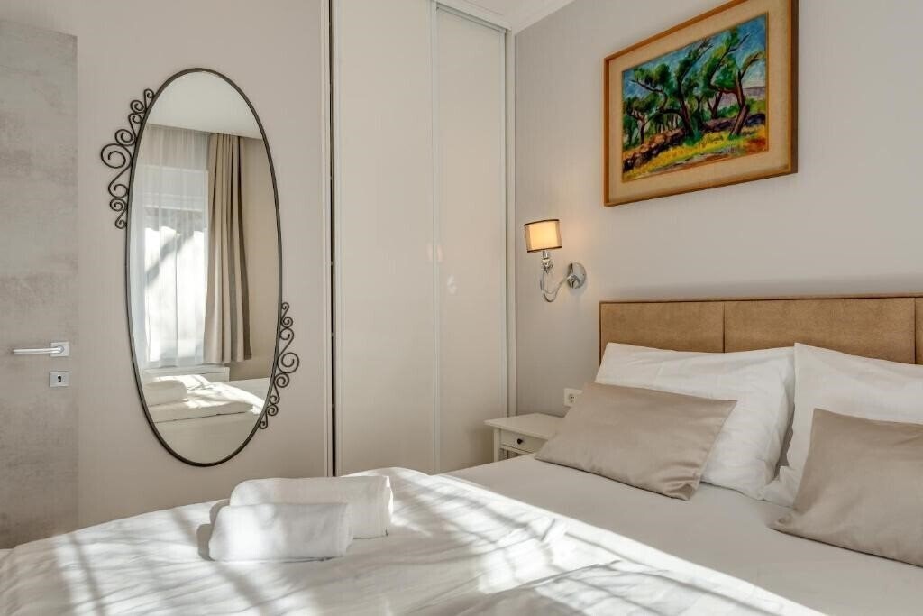 Фото Piano Suites 4*