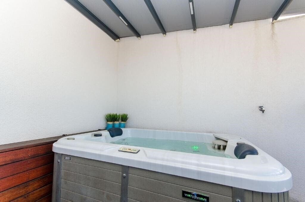 Фотография App Jacuzzi Sky 3*