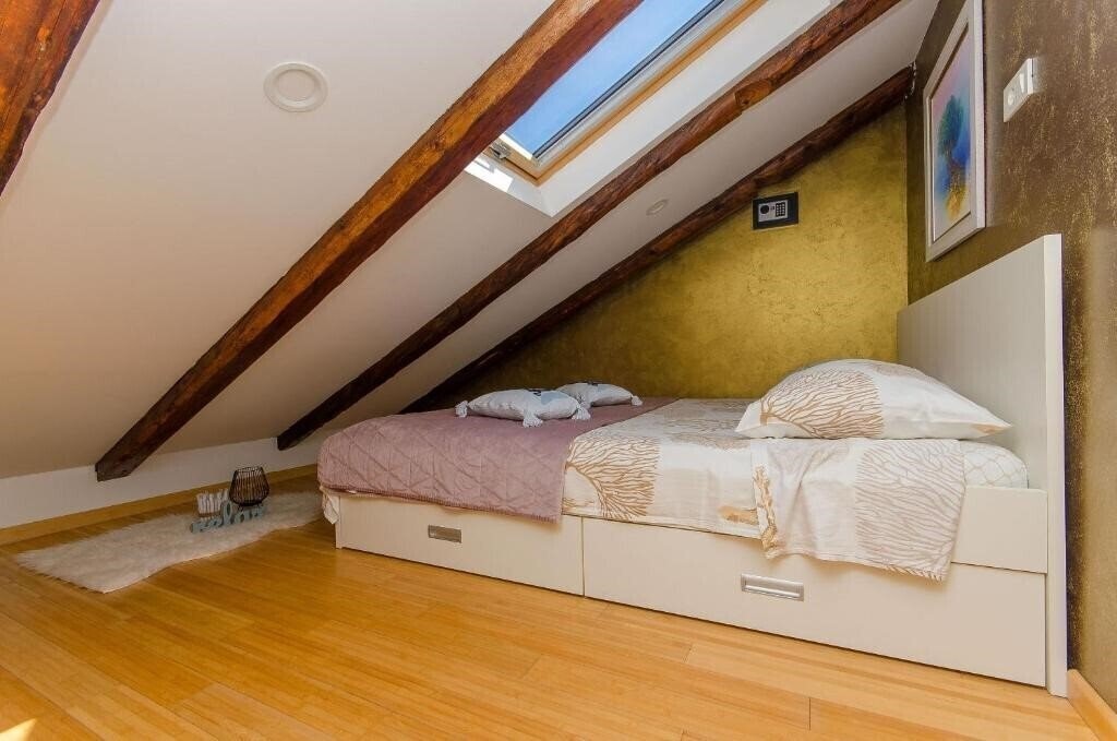 Территория App Jacuzzi Sky 3*