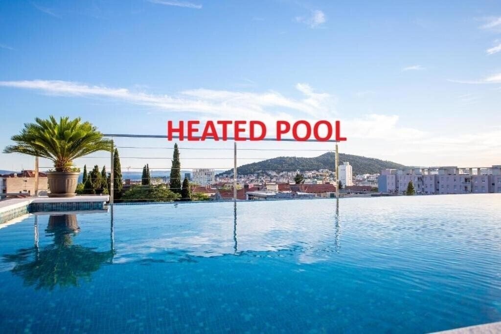 Апартаменти Art Hotel 4*