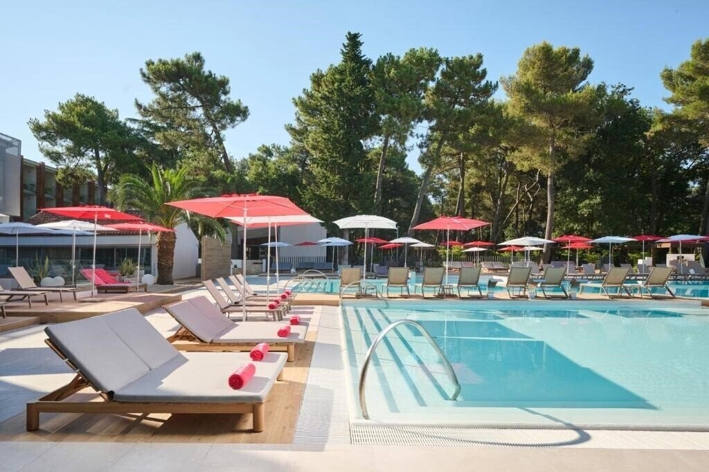 Вид Pelegrin Plava Laguna 4*