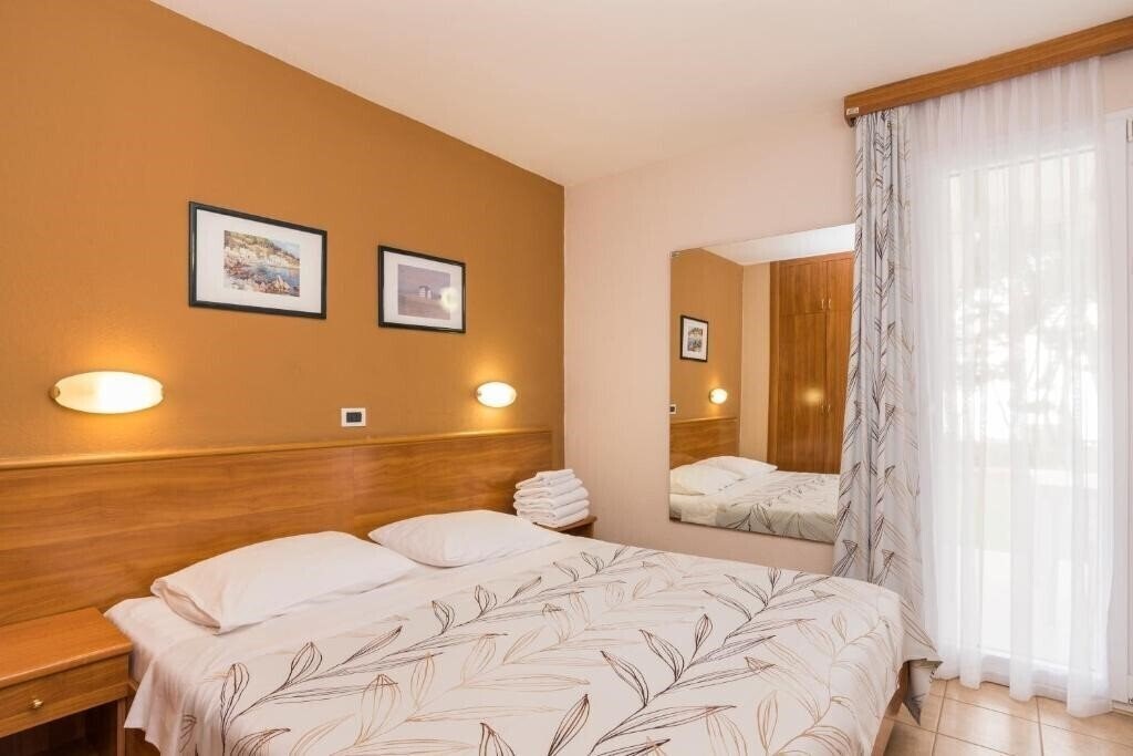 Вид Apartments Sol Stella For Plava Laguna 3*