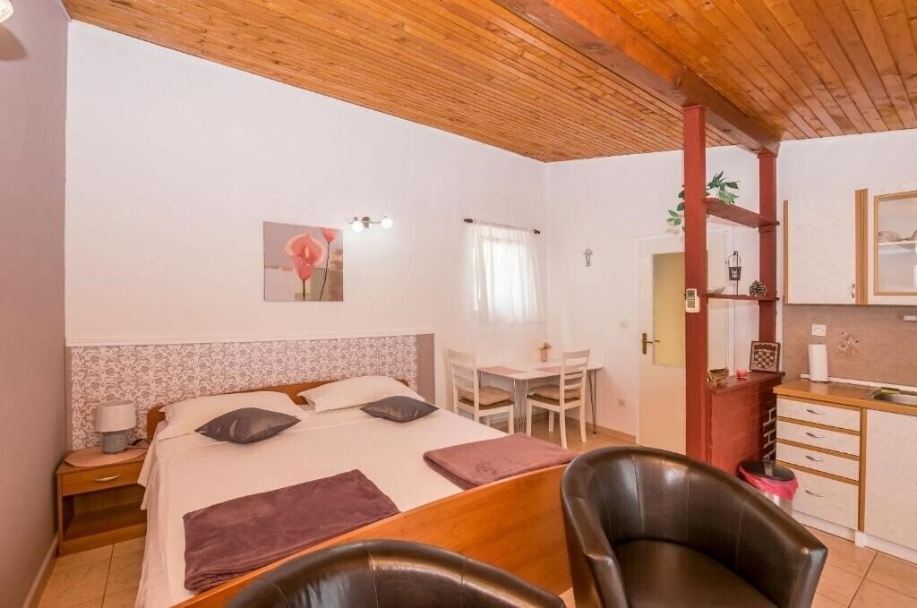 Вид App & Room Zinka 3*