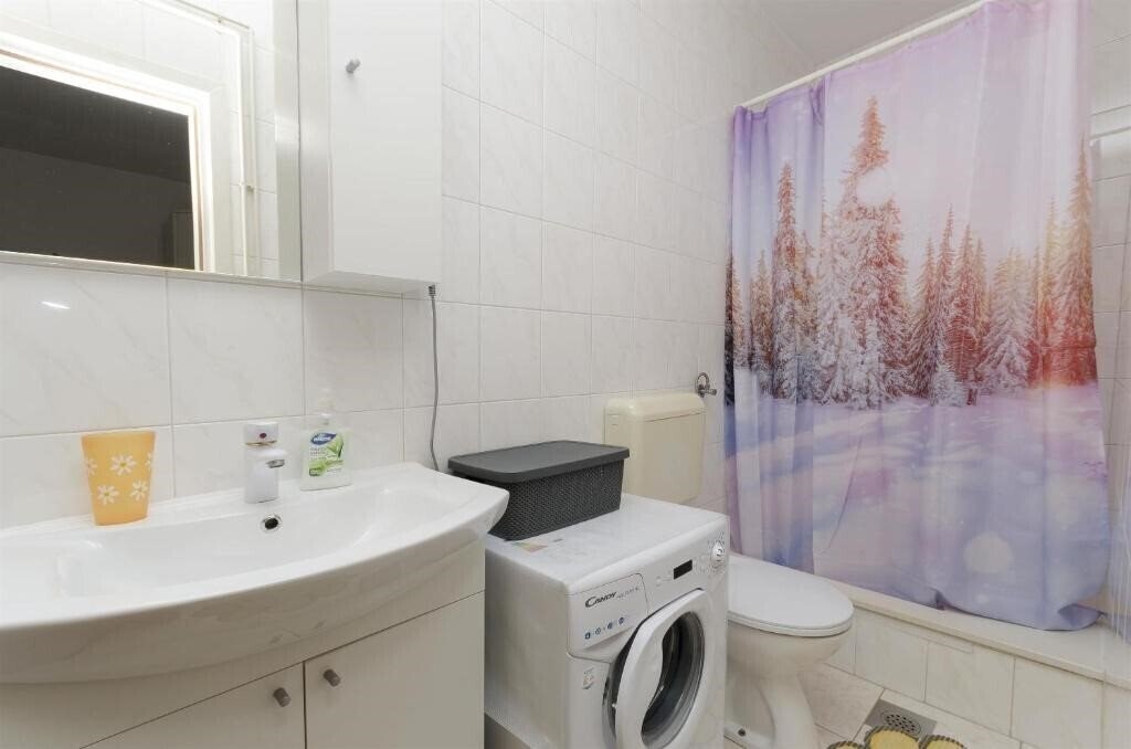 Апартаменти App Anita Summer 3*