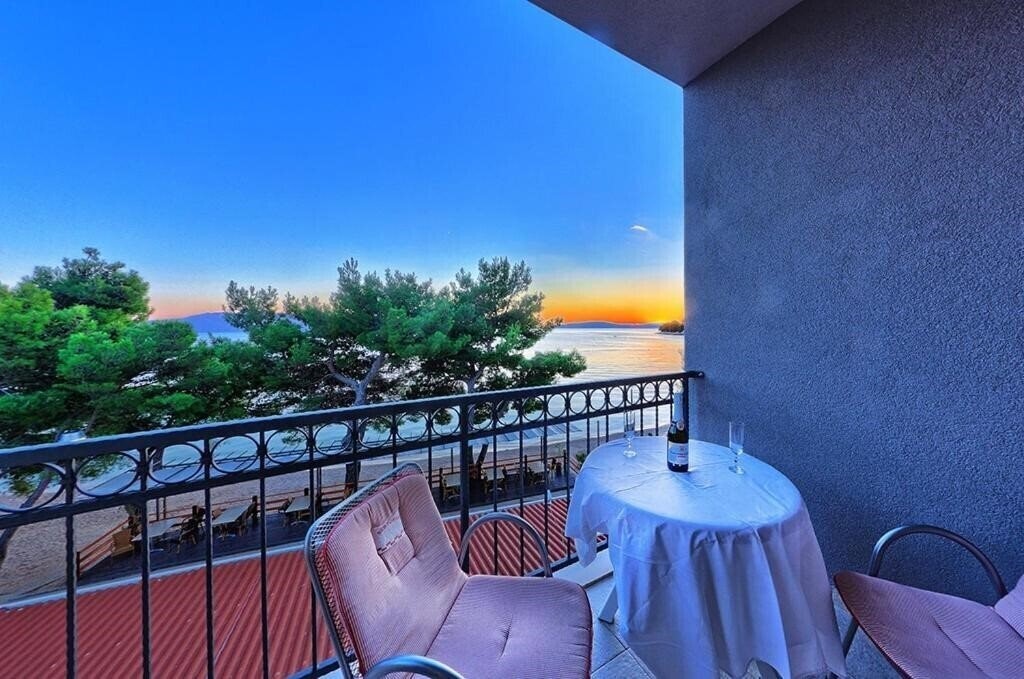 Апартаменти Nano 4*