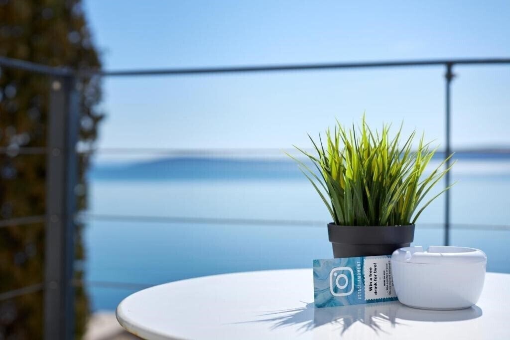 Панорама Stacija 3*