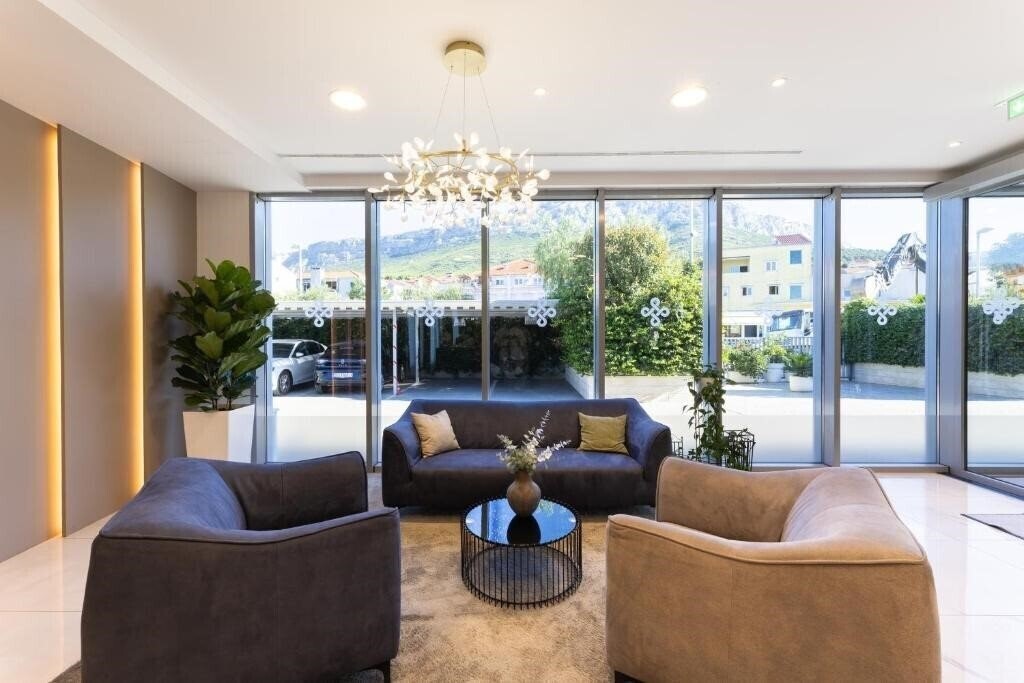 Панорама Salona Palace 4*