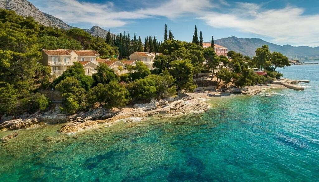 Готель Aminess Bellevue Village (ex. Ville Bellevue) 4*