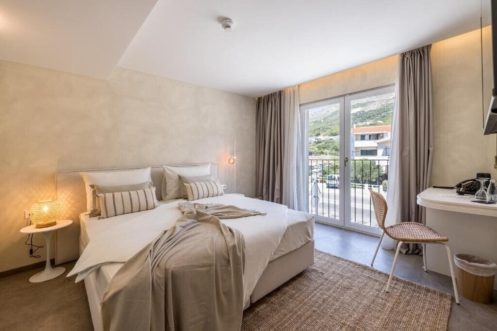 Вид Aria 4*