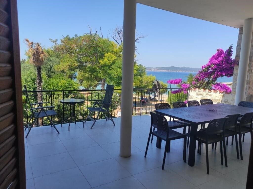 Панорама Pansion Marta 3*