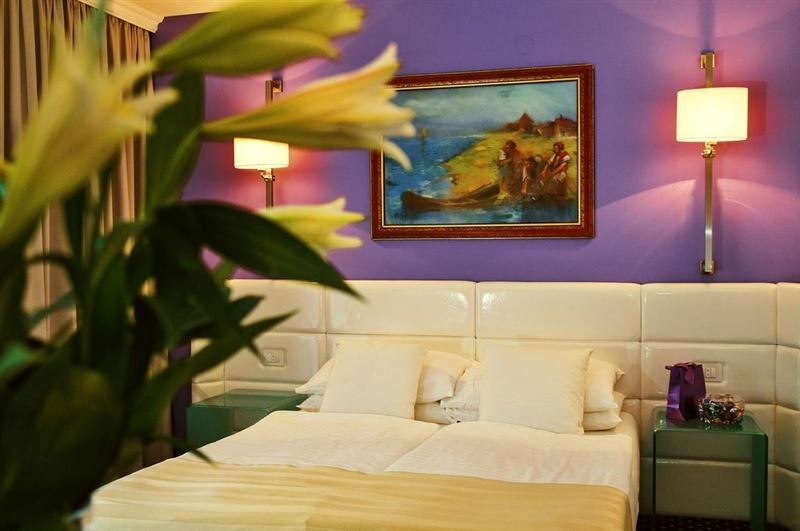 Апартаменты Phoenix Hotel 4*