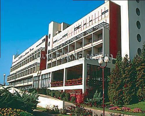 Апартаменты Golden Tulip 3*