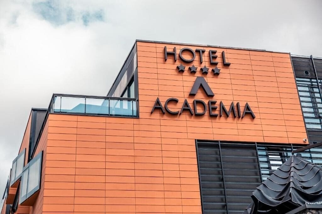 Апартаменты Academia Hotel 4*